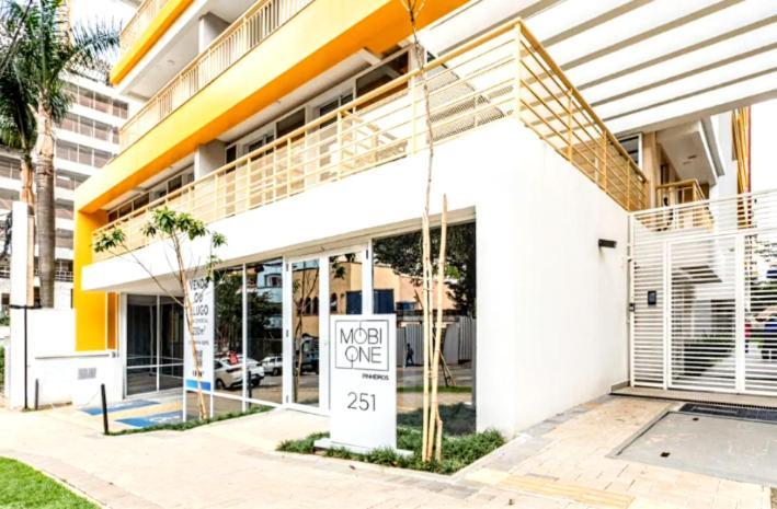 Smart Urban Deluxe Varanda - The Mob One Pinheiros - Black Edition - By Luxxor Sao Paulo